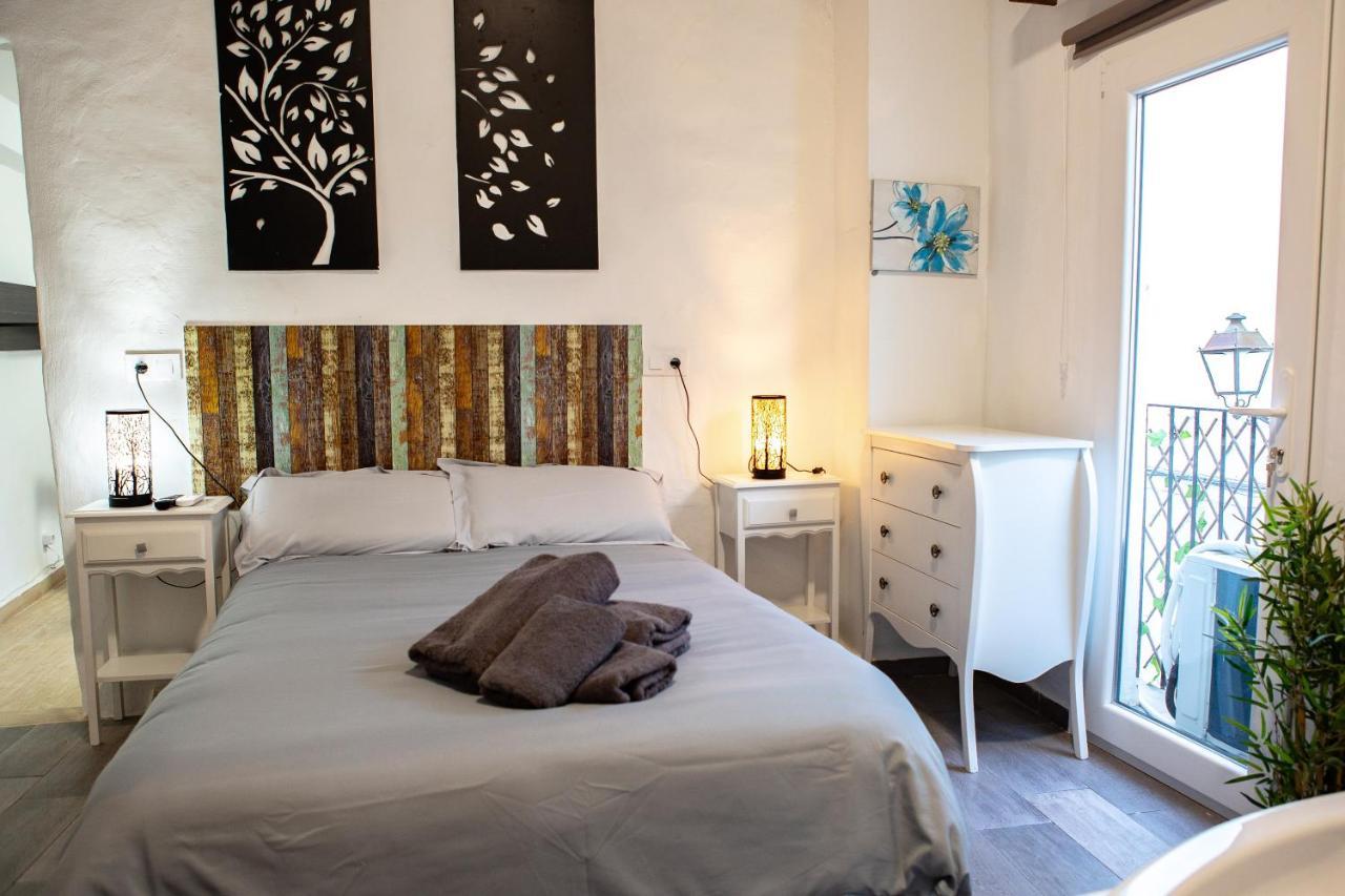 Fortress Jacuzzi Suites Xativa Exterior photo