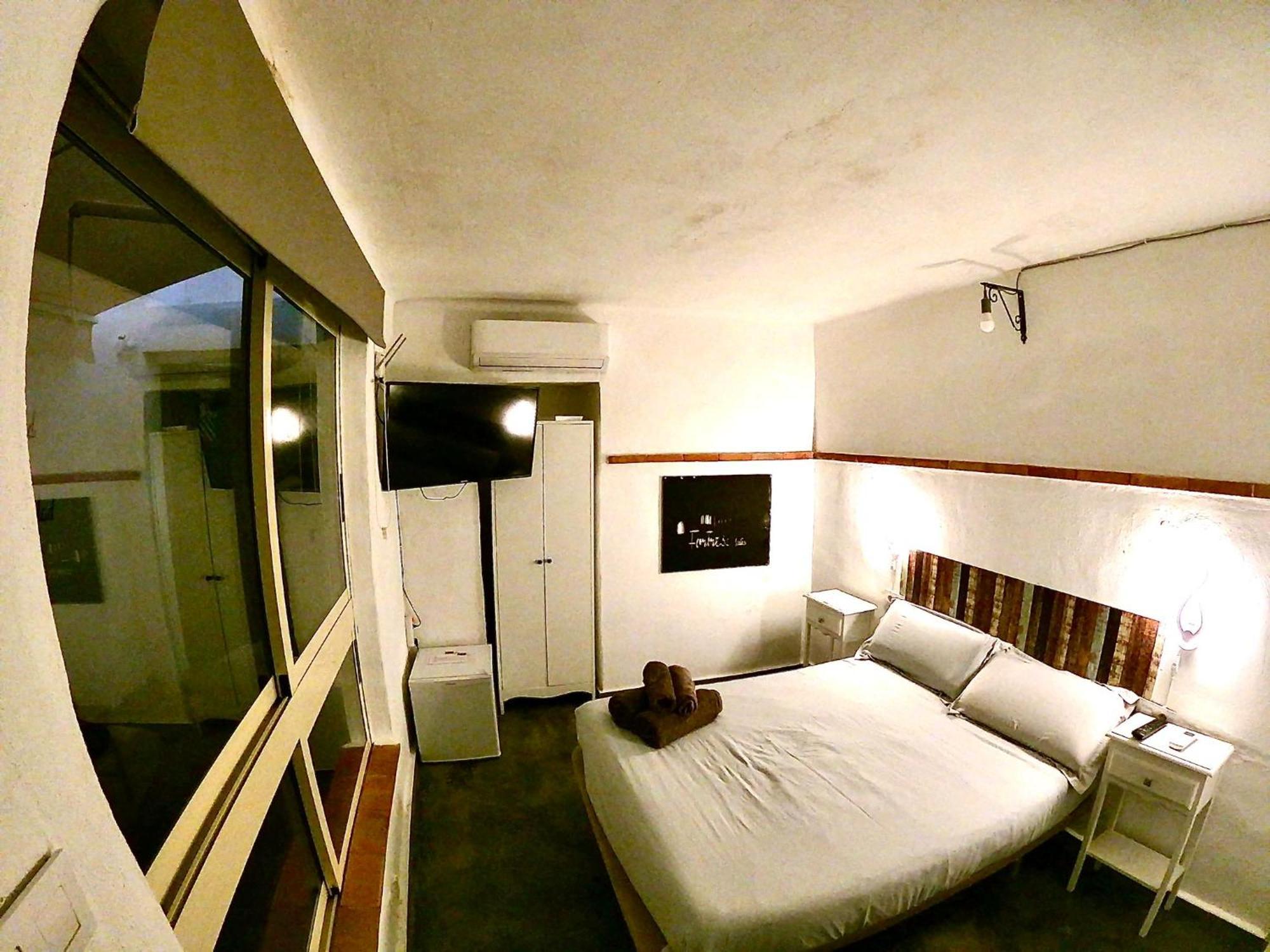 Fortress Jacuzzi Suites Xativa Exterior photo